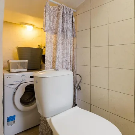 By The Sea - 21884 アパート